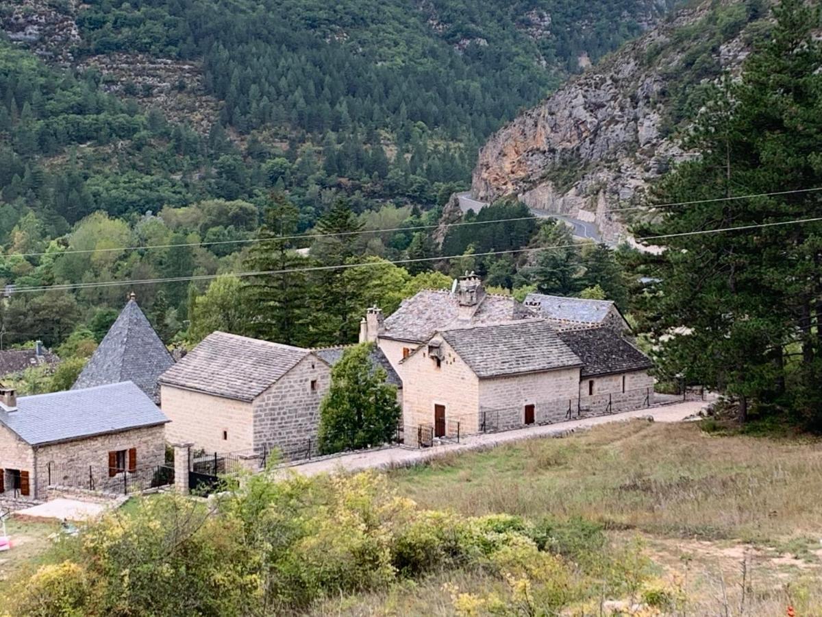 La Voutee 5 Epis Avec Bain Finlandais Prive Au Manoir Du Charme Gorges Du Tarn Acomodação com café da manhã Quezac  Exterior foto