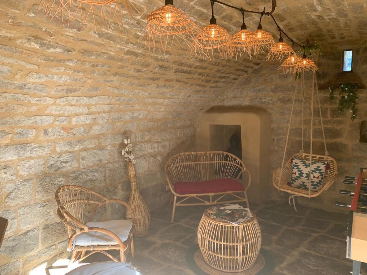 La Voutee 5 Epis Avec Bain Finlandais Prive Au Manoir Du Charme Gorges Du Tarn Acomodação com café da manhã Quezac  Exterior foto